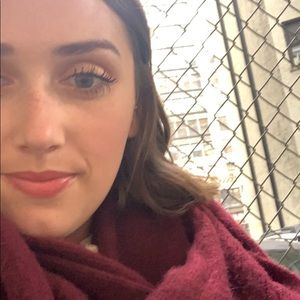 Meet your Posher, Steph